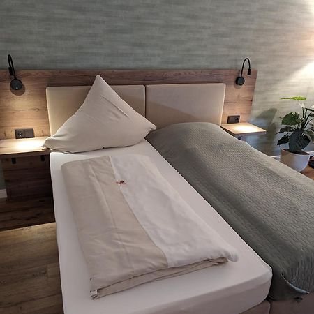Paga - Parkgaststaette Hotel Ehrenburg Luaran gambar