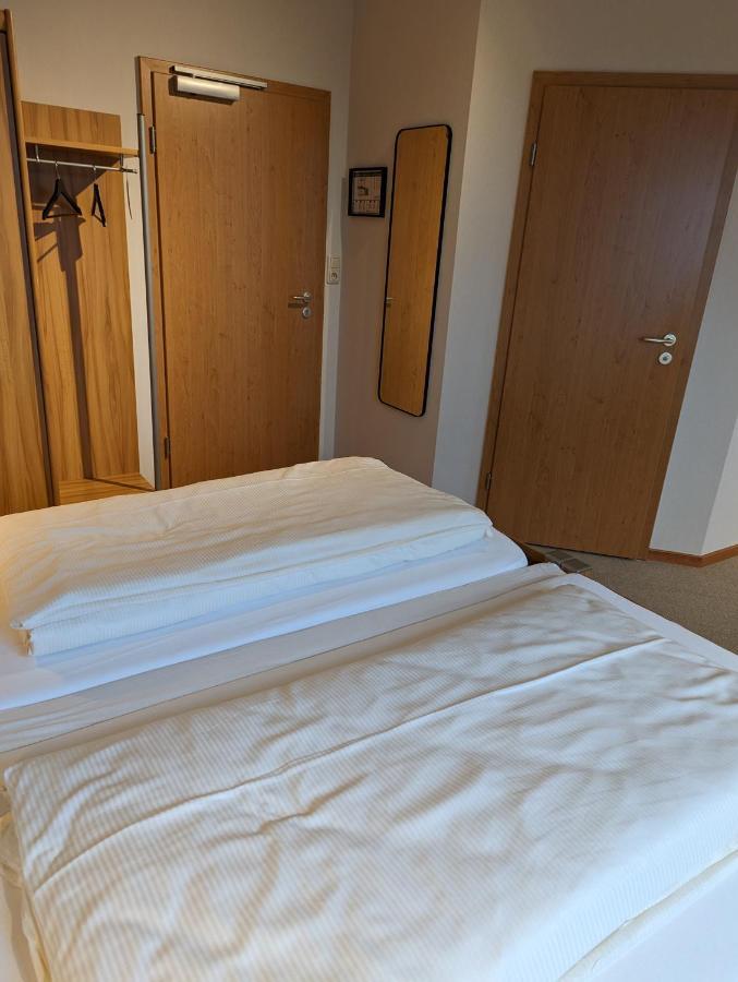 Paga - Parkgaststaette Hotel Ehrenburg Luaran gambar