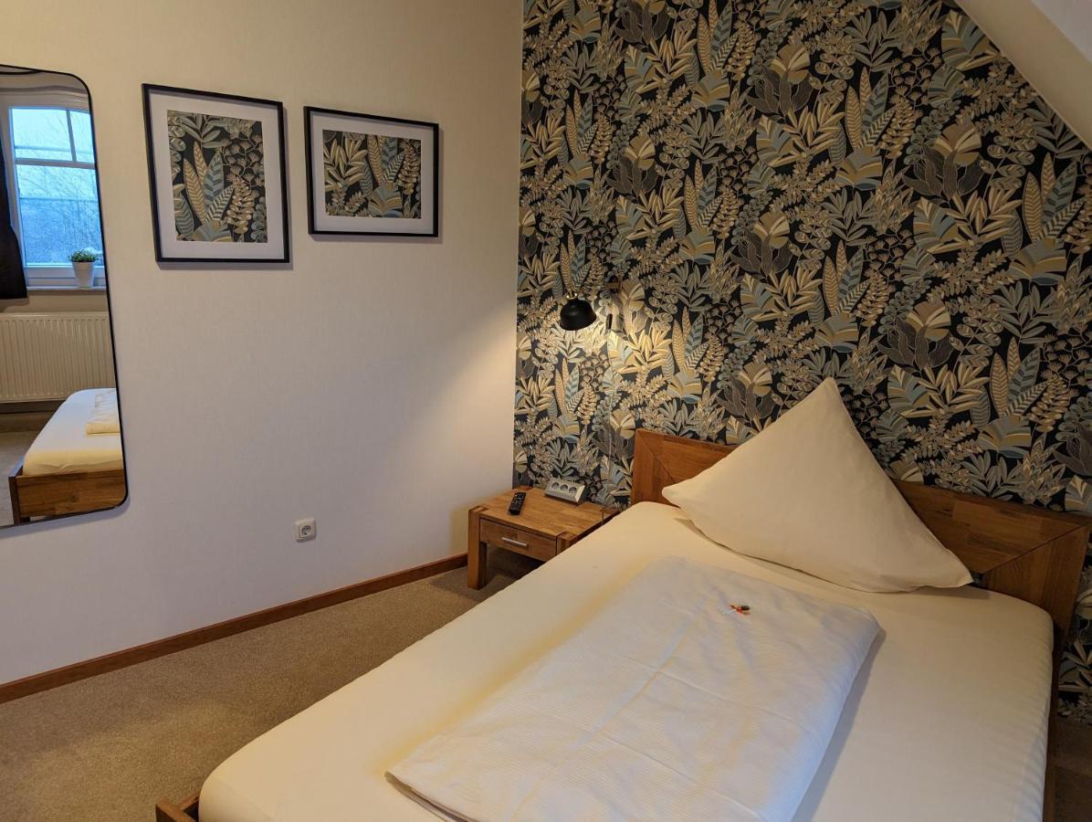 Paga - Parkgaststaette Hotel Ehrenburg Luaran gambar