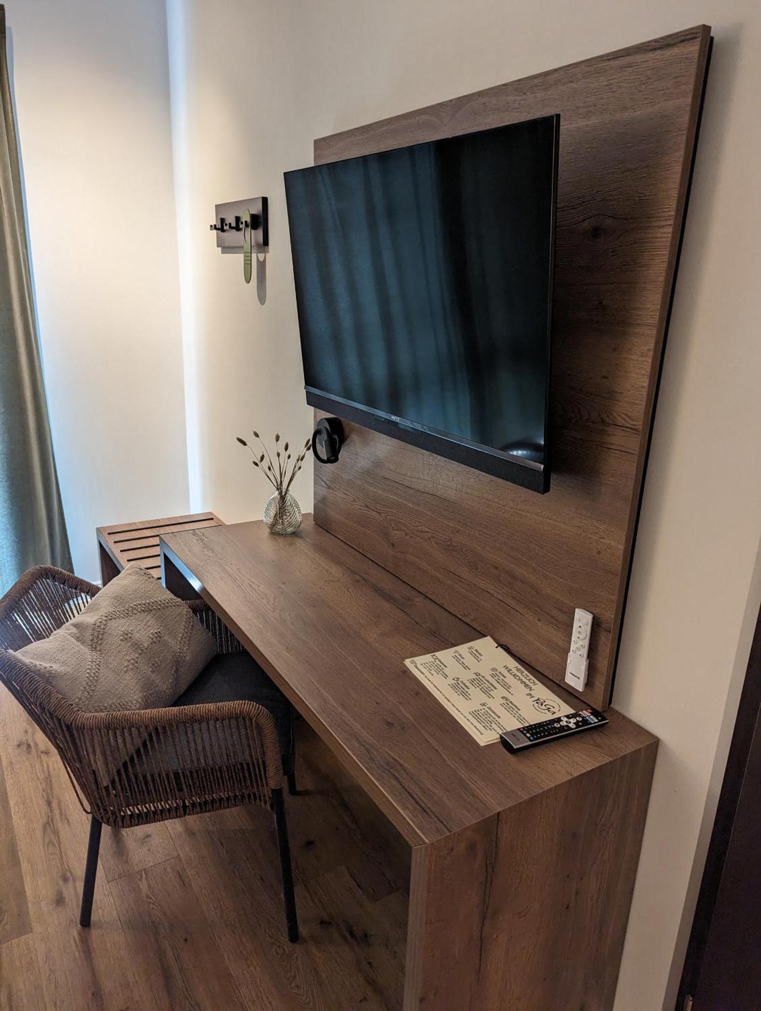 Paga - Parkgaststaette Hotel Ehrenburg Luaran gambar