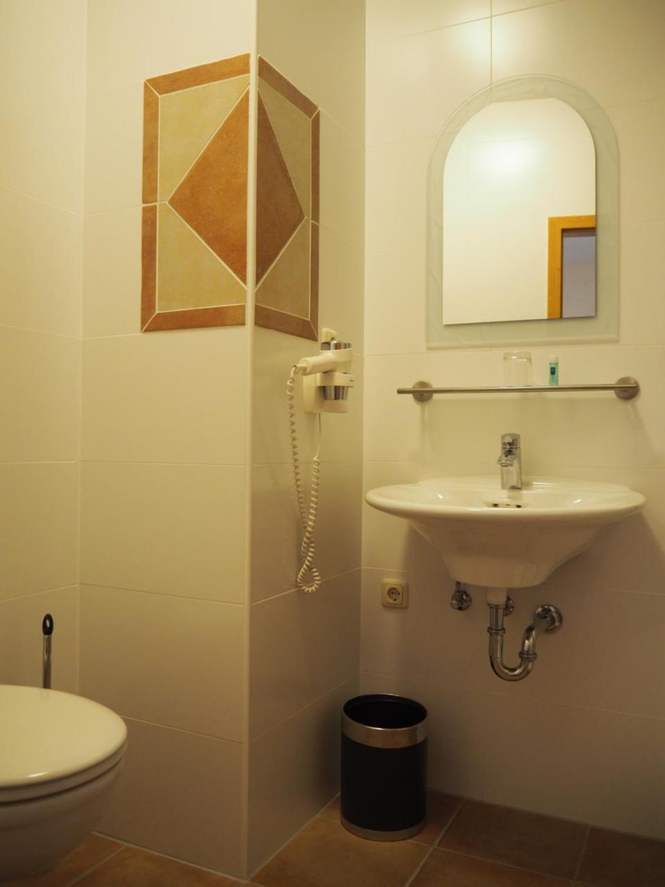 Paga - Parkgaststaette Hotel Ehrenburg Luaran gambar